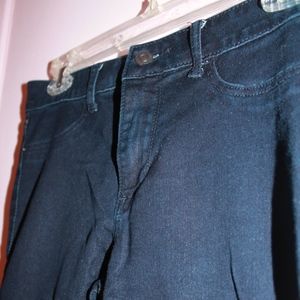 Abercrombie & Fitch Dark Wash Jeans/Jeggings